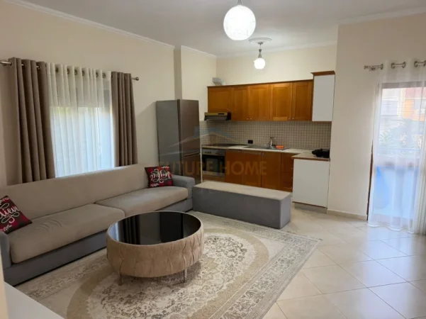 Tirane, jepet me qera apartament 2+1+Ballkon Kati 2, 90 m² 800 € (Rruga e Elbasanit)