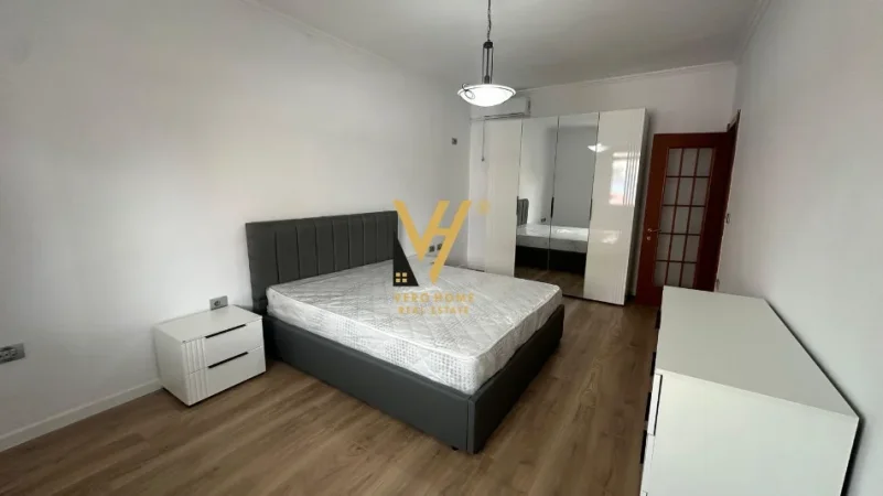 Tirane, jepet me qera apartament 2+1+Ballkon Kati 5, 75 m² 820 € (SHESHI WILLSON)