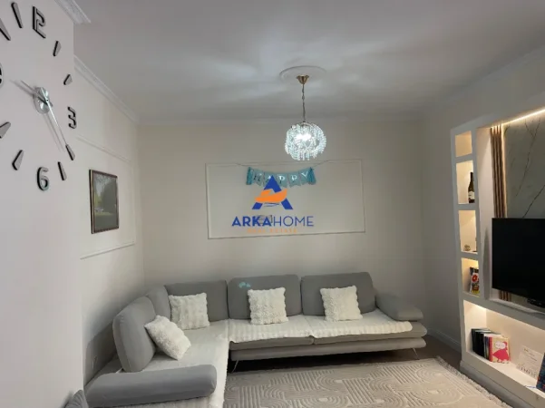 Tirane, shitet apartament 1+1+Ballkon Kati 1, 68 m² 88.500 € 