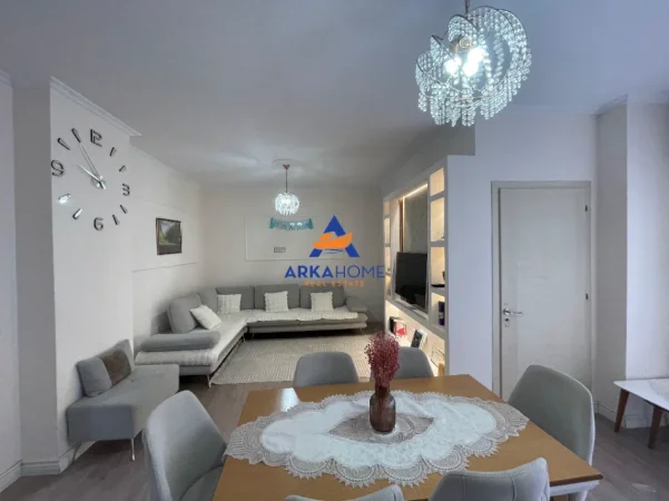 Tirane, shitet apartament 1+1+Ballkon Kati 1, 68 m² 88.500 € 