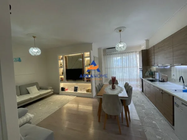 Tirane, shitet apartament 1+1+Ballkon Kati 1, 68 m² 88.500 € 