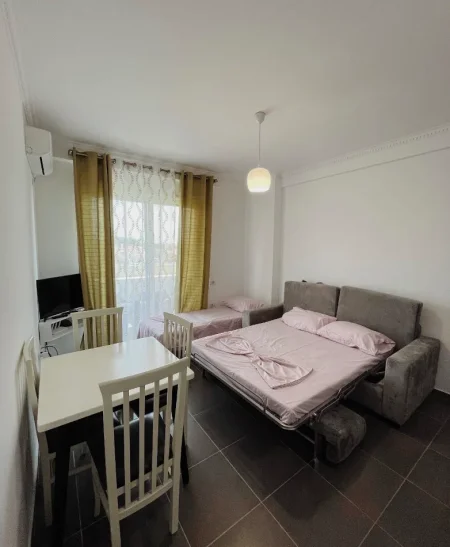 Gjiri Lalezit | Hamallaj, jepet me qera apartament 1+1+Ballkon Kati 2, 55 m² (Insifa)