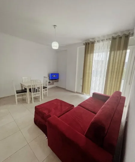 Gjiri Lalezit | Hamallaj, jepet me qera apartament 1+1+Ballkon Kati 2, 55 m² (Insifa)