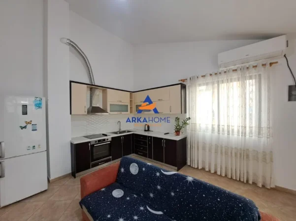 Tirane, shitet apartament 2+1+Ballkon Kati 5, 95 m² 