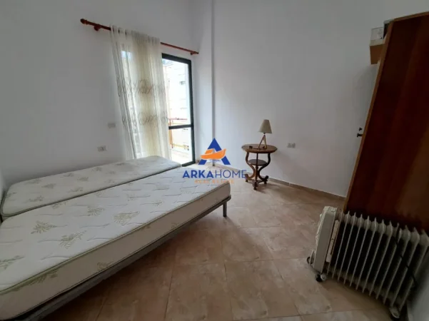 Tirane, shitet apartament 2+1+Ballkon Kati 5, 95 m² 