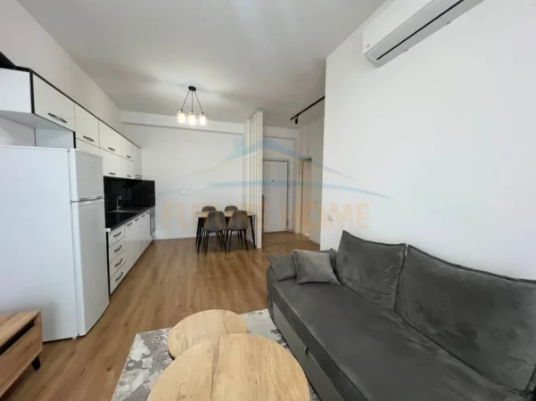 Tirane, jepet me qera apartament 1+1 Kati 2, 53 m² 400 € (Kompleksi Kaimi,Ali Demi)