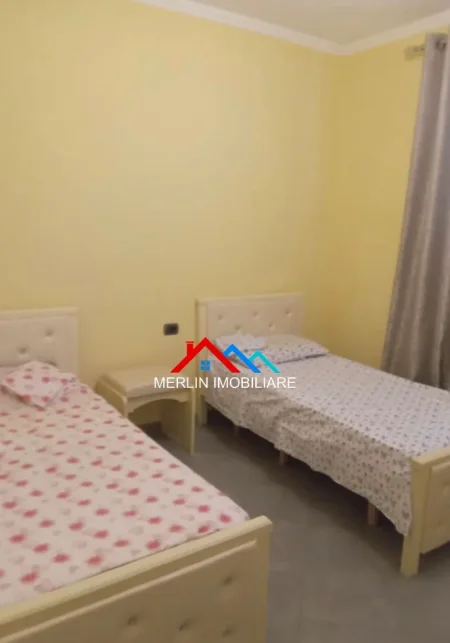 Tirane, jepet me qera apartament 2+1+Ballkon Kati 4, 90 m² 525 € (RRUGA MIKEL MARULI,ASTIR)