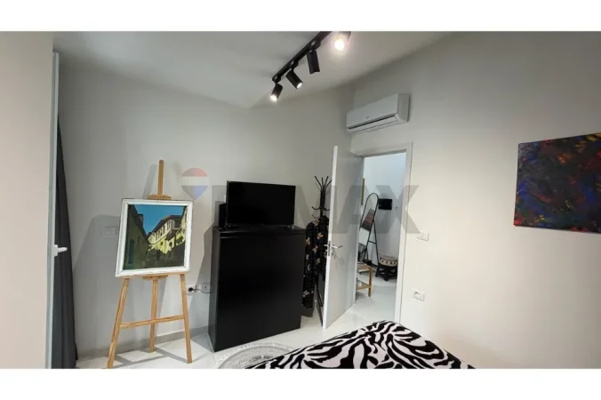 Tirane, shitet apartament 1+1+Ballkon Kati 5, 64 m² 102.000 € (FRESKU)