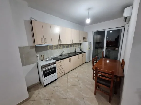 Tirane, jepet me qera apartament 1+1 , 64 m² 400 € (Astir IMP142979)