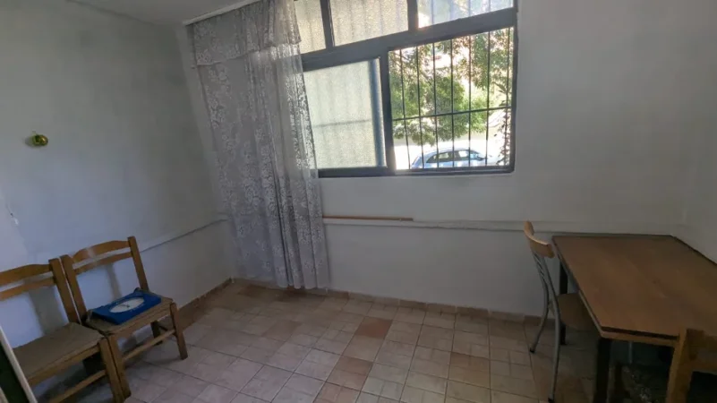 Shqiperi, jepet me qera apartament 1+1+Aneks+Ballkon , 425 € (Artan Lenja)