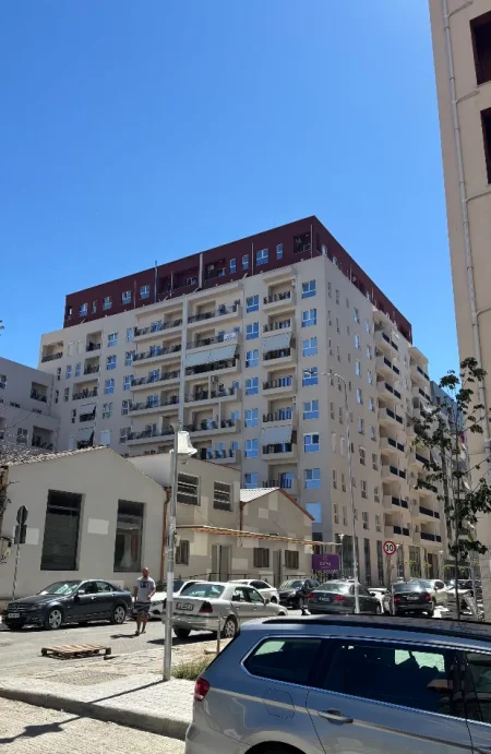 Tirane, jepet me qera apartament 1+1, Kompleksi Aura by Lim Em
