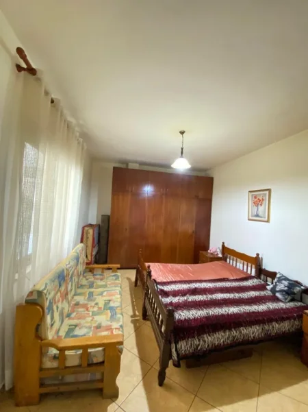 Tirane, jepet me qera apartament 2+1 Kati 1, 110 m² 550 € (Kodra e Diellit)