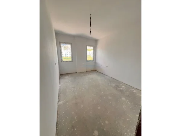 Tirane, shitet apartament 2+1 Kati 3, 90 m² 143.200 € (Kompleksi Muraga, Rruga Dalip Topi)