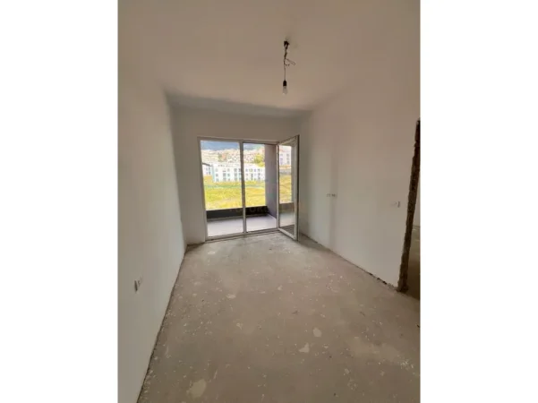 Tirane, shitet apartament 2+1 Kati 3, 90 m² 143.200 € (Kompleksi Muraga, Rruga Dalip Topi)