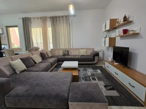 Tirane, jepet me qera apartament 2+1 Kati 7, 120 m² 1.200 € (Delijorgji partners142995)