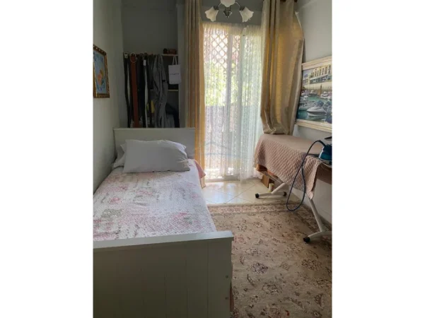 Tirane, shitet apartament 3+1 Kati 4, 151 m² 226.500 € (Fresk)