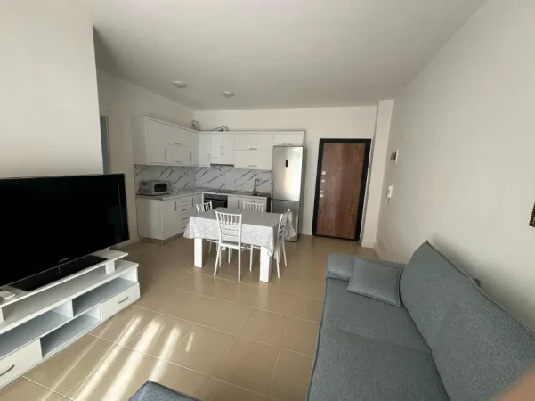 Tirane, jepet me qera apartament 1+1+Ballkon Kati 4, 57 m² 550 € (Jordan Misja)