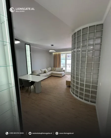 Tirane, jepet me qera apartament 2+1 Kati 2, 107 m² 1.000 € 