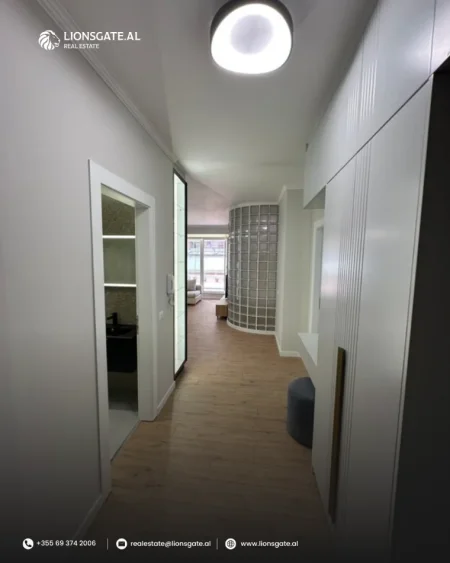 Tirane, jepet me qera apartament 2+1 Kati 2, 107 m² 1.000 € 