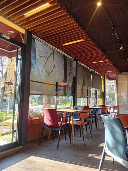 Tirane, jepet me qera ambjent biznesi Kati 0, 150 m² 2.500 € 
