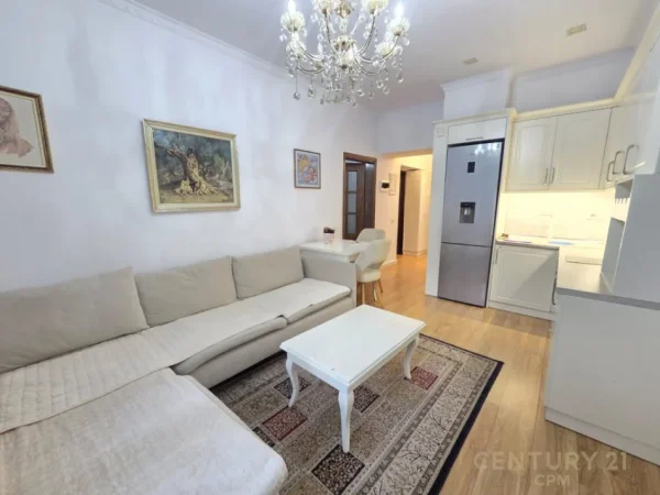Tirane, jepet me qera apartament Kati 2, 74 m² 750 € (Blloku bot143019)
