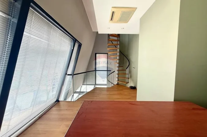 Tirane, shitet apartament 4+1 , 600.000 € (Selvia)