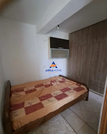 Tirane, jepet me qera apartament 2+1 Kati 1, 70 m² 317 € 