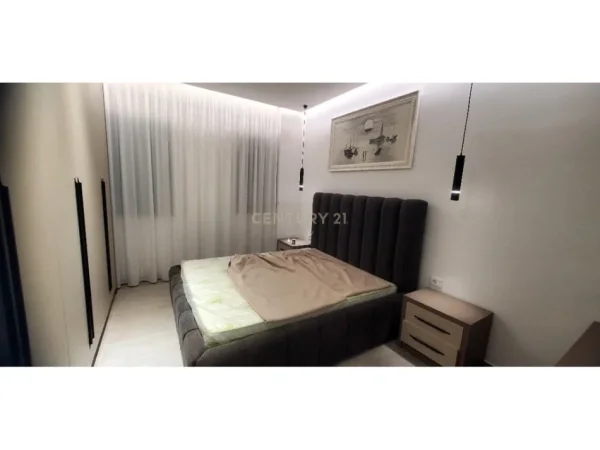 Tirane, jepet me qera apartament 1+1 Kati 4, 70 m² 600 € (Astir Legacy129011)
