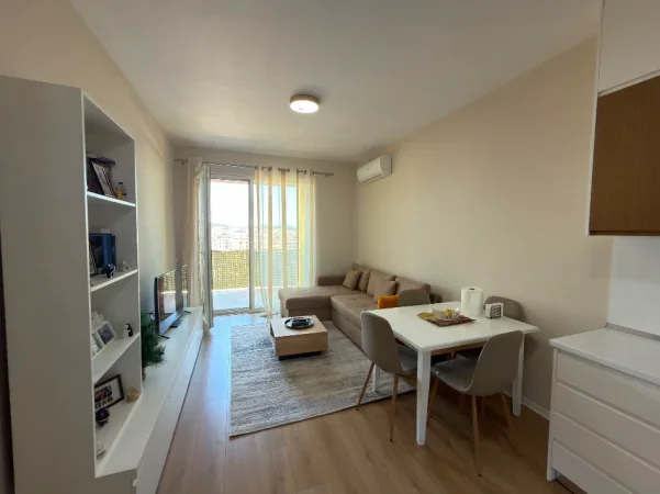 Tirane, shitet apartament 1+1+Ballkon Kati 9, 66 m² 120.000 € (Bulevardi Migjeni)