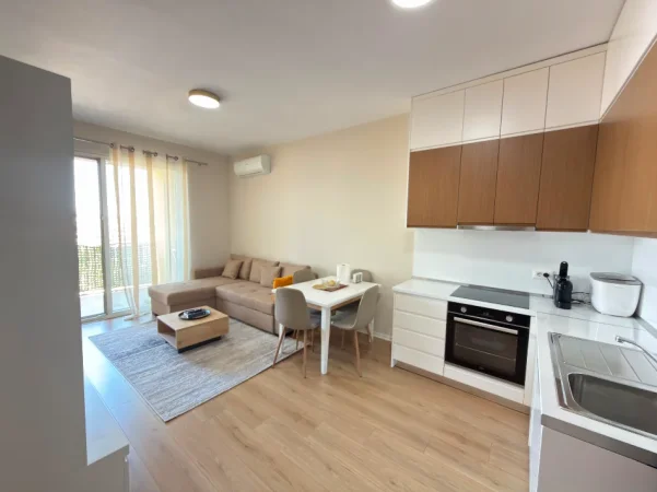Tirane, shitet apartament 1+1+Ballkon Kati 9, 66 m² 120.000 € (Bulevardi Migjeni)