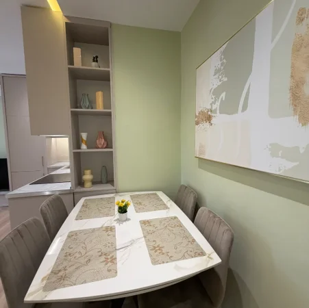 Tirane, shitet apartament 2+1+Ballkon , 70 m² 235.000 € (Myslym Shyri)