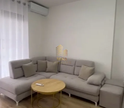 Tirane, jepet me qera apartament 1+1+Ballkon Kati 7, 60 m² 550 € (Bulevardi i Ri)