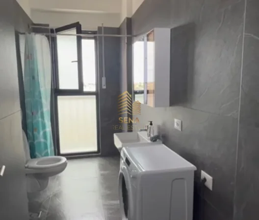 Tirane, jepet me qera apartament 1+1+Ballkon Kati 7, 60 m² 550 € (Bulevardi i Ri)