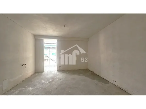Tirane, shitet apartament 1+1 Kati 2, 75 m² 150.000 € (NË RRUGËN “ALI DEMI”)