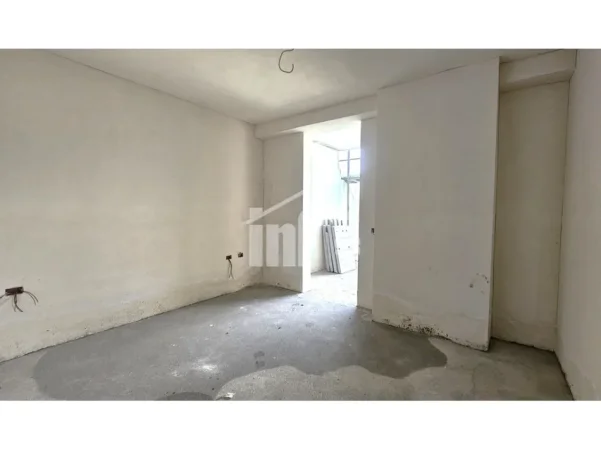 Tirane, shitet apartament 1+1 Kati 2, 75 m² 150.000 € (NË RRUGËN “ALI DEMI”)