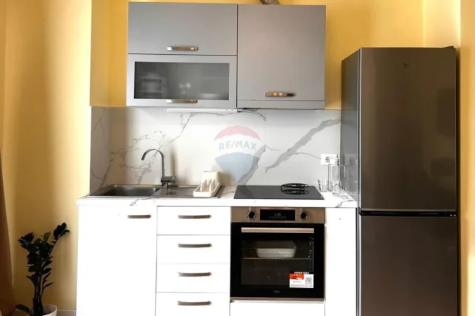 Tirane, jepet me qera apartament 1+1 Kati 4, 47 m² 470 € (Myslym Shyri)