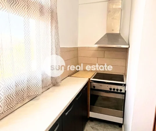 Shkoder, jepet me qera apartament 2+1 Kati 3, 65 m² (QENDER)