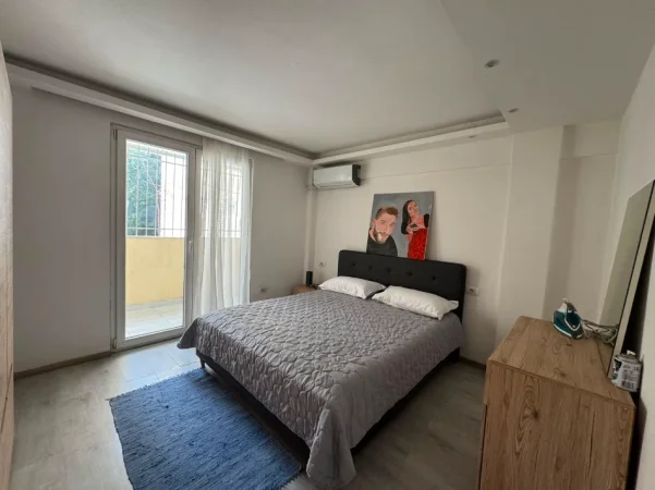 Tirane, jepet me qera apartament 2+1 Kati 1, 90 m² 700 € (Bulevardi i Ri)