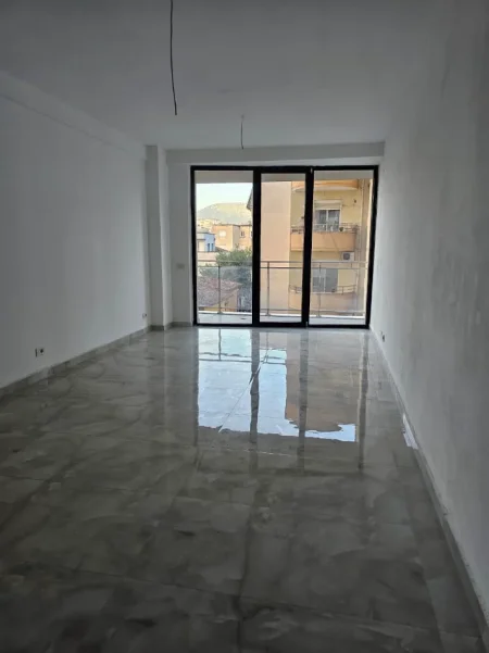 Tirane, jepet me qera zyre , 120 m² 1.000 € (Mine Peza)