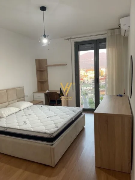 Tirane, jepet me qera apartament 2+1+Ballkon Kati 7, 90 m² 700 € (DON BOSKO)