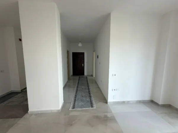 Tirane, shitet apartament 2+1+Ballkon Kati 2, 115 m² 