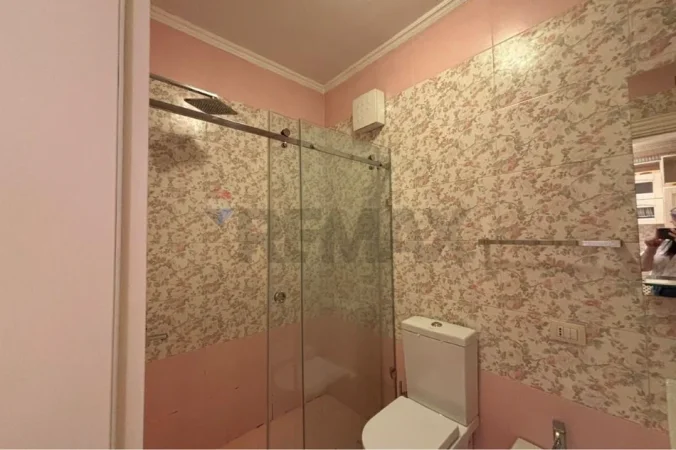QENDER, APARTAMENT 1+1, PER QIRA - 55.000 Lek