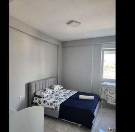 Tirane, jepet me qera apartament 1+1 Kati 3, 50 m² 800 € (Kompleksi Kika 2)