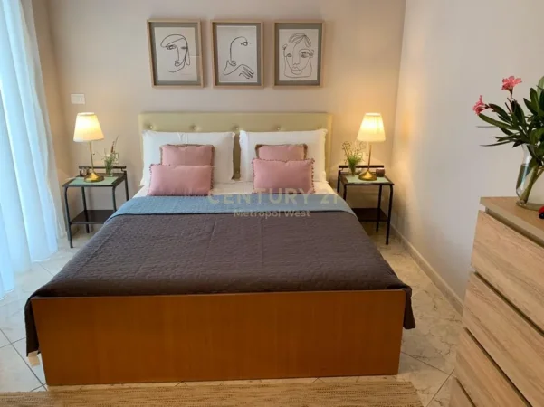 Tirane, jepet me qera apartament 2+1+Ballkon Kati 5, 95 m² 1.000 € 