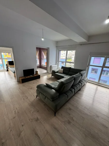 Tirane, shitet apartament 2+1+Ballkon Kati 6, 95 m² 159.000 € (Ali Demi | Kompleksi Mangalem21)