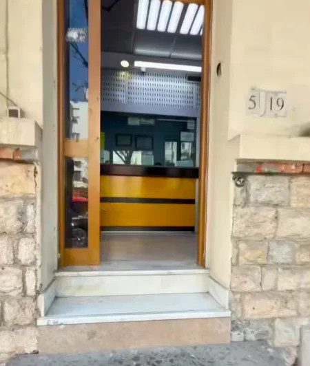 Tirane, shitet dyqan Kati 0, 60 m² 650.000 € (Bulevardi Zogu i Pare)