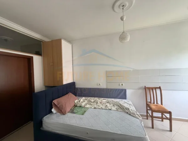 Tirane, jepet me qera apartament 2+1 Kati 2, 74 m² 400 € (Rruga e Teleferikut , Fresk)