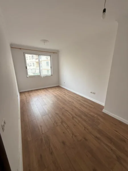 Tirane, shitet apartament 2+1+Aneks+Ballkon Kati 3, 91 m² 145.000 € (kashar)