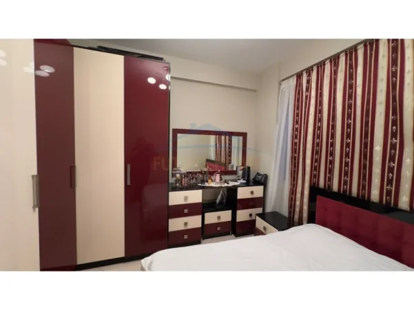 Tirane, shitet apartament 1+1 Kati 7, 57 m² 115.000 € (Rruga Bedri Karapici)