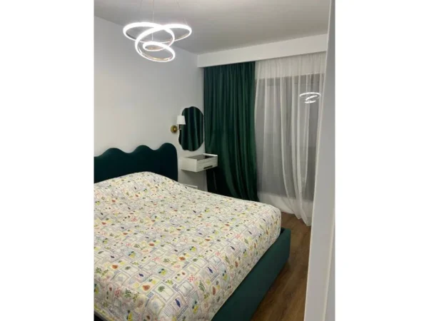 Tirane, jepet me qera apartament 1+1+Ballkon Kati 5, 70 m² 550 € (Kompleksi Ndregjoni)